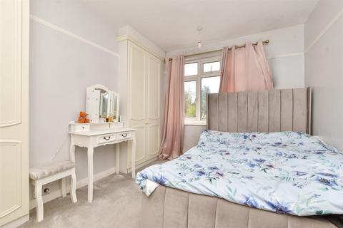 10 Heatherdene Close, Mitcham, CR4 4EU