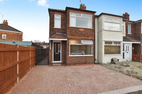 3 bedroom end of terrace house for sale, Linkfield Road, Hull