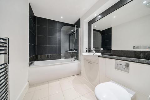 2 bedroom flat for sale, Brewhouse Lane, Putney