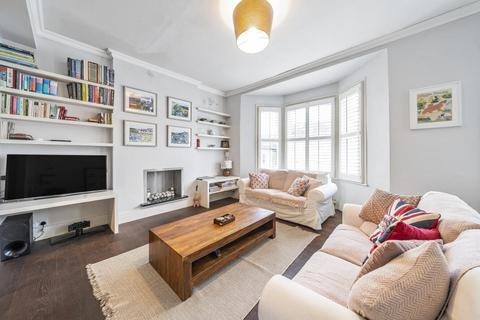 2 bedroom flat for sale, Broomwood Road, Battersea