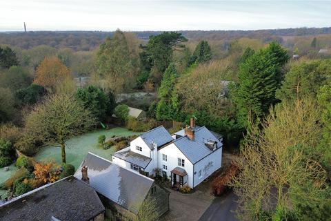 4 bedroom detached house for sale, Sprigs Holly, Chinnor, Oxfordshire, OX39