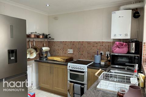 3 bedroom end of terrace house for sale, 25 Wyefield Court, Monmouth NP25 5TN