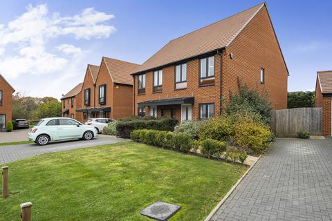 2 bedroom semi-detached house for sale, Kings Place, West End, Woking, Surrey, GU24