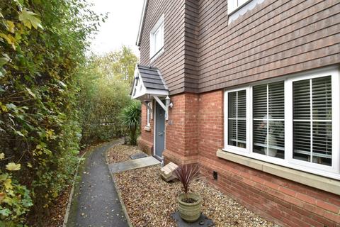 3 bedroom semi-detached house for sale, Blackthorn Walk, Harrietsham, Maidstone, ME17