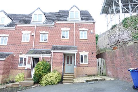 3 bedroom end of terrace house for sale, Swan Court, Askern, Doncaster