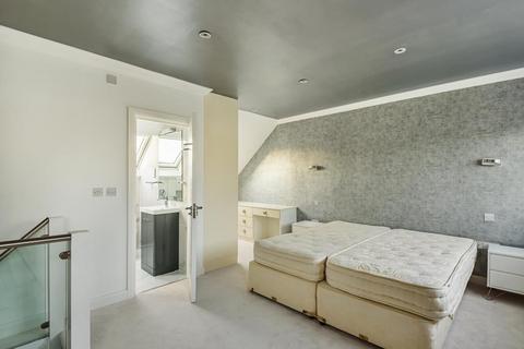 4 bedroom semi-detached house for sale, Finchley,  London,  NW4