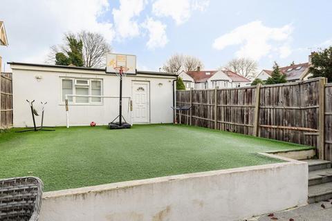 4 bedroom semi-detached house for sale, Finchley,  London,  NW4