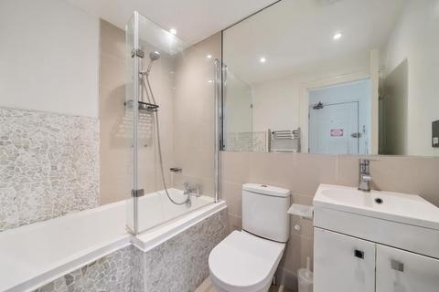 2 bedroom flat for sale, Princes Risborough,  Buckinghamshire,  HP27