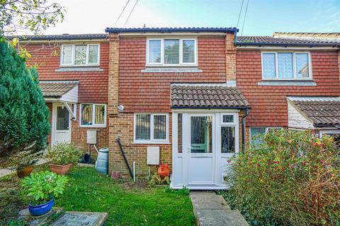 2 bedroom terraced house for sale, Saunders Close, Hastings