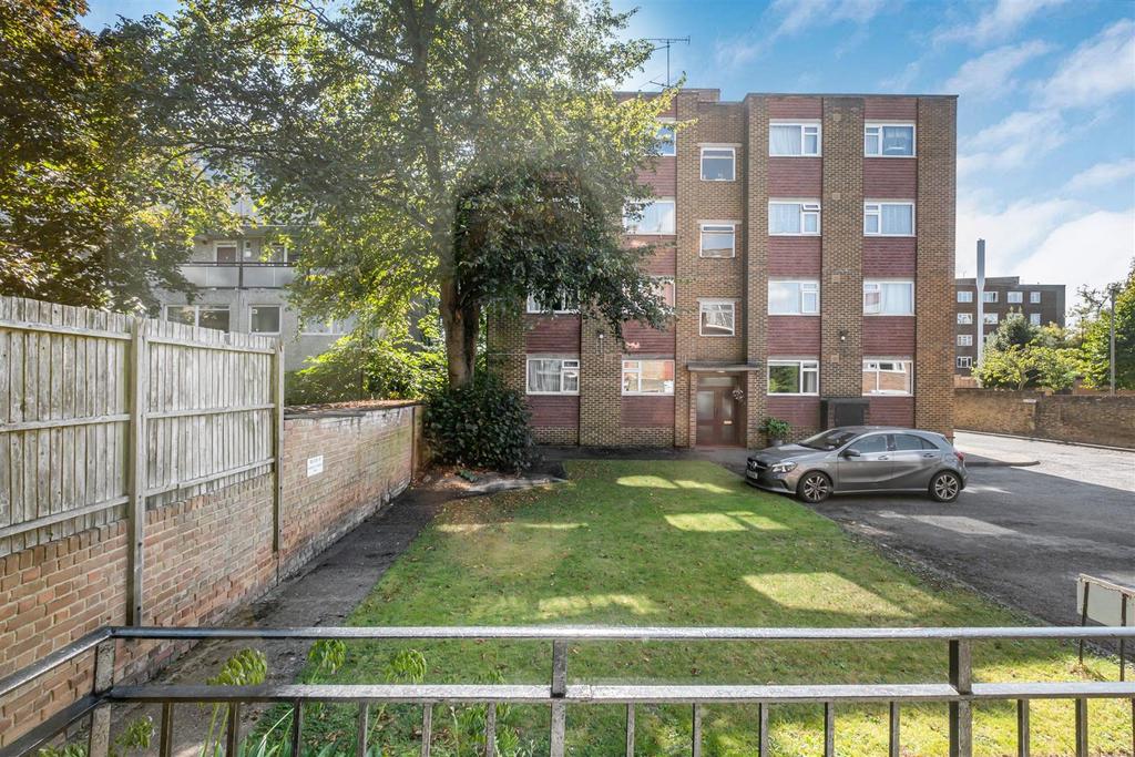 8 Queensgate Gardens  Putney  SW15 6 JN  James Ande