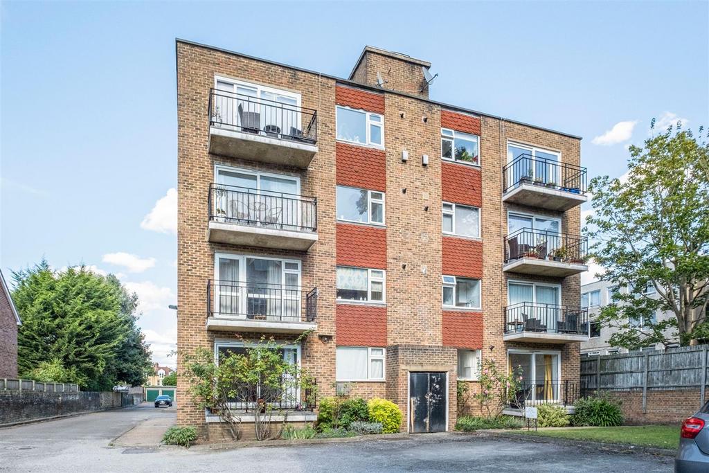 8 Queensgate Gardens  Putney  SW15 6 JN  James Ande