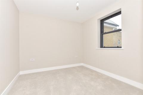 2 bedroom apartment for sale, Pier View, St. George's Terrace, Herne Bay, Kent