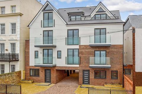 2 bedroom apartment for sale, Pier View, St. George's Terrace, Herne Bay, Kent