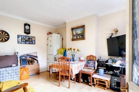 2 bedroom property for sale, Barnhill Road, Wembley, London, ., HA9 9BU