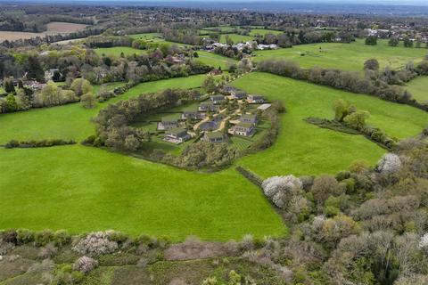 4 bedroom house for sale, Courtlands Park, Banstead