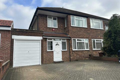 3 bedroom property to rent, Merrion Avenue, Stanmore