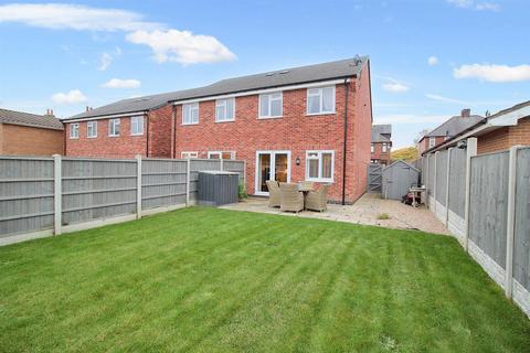 3 bedroom semi-detached house for sale, Henry Street, Redhill, Nottingham