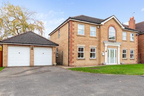 4 bedroom detached house for sale, West End Road, Laughton, DN21