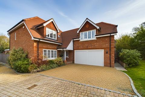 5 bedroom detached house for sale, Watersplash Lane, Newell Green, Warfield, Berkshire, RG42