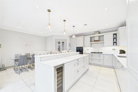 5 bedroom detached house for sale, Watersplash Lane, Newell Green, Warfield, Berkshire, RG42