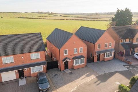 4 bedroom detached house for sale, Field View, Thurmaston, Leicestershire. LE4 8NX