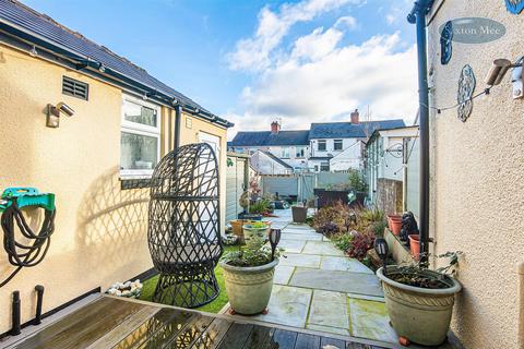 2 bedroom terraced house for sale, Woolley Road, Stocksbridge, Sheffield