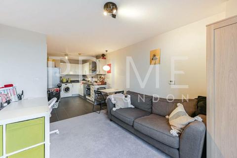 1 bedroom apartment to rent, Woods House, 7 Gatliff Road SW1W