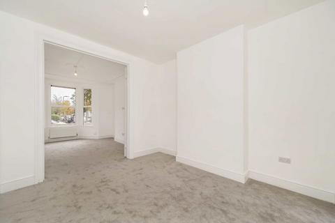 4 bedroom terraced house for sale, Shalimar Road, London W3