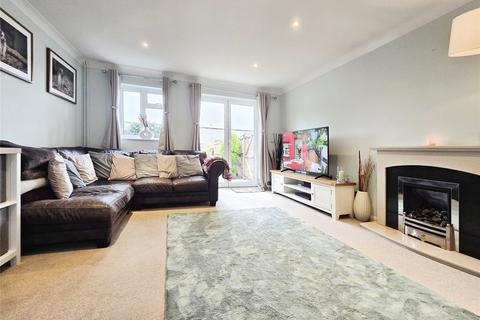 2 bedroom end of terrace house for sale, Coombe Pine, Berkshire RG12