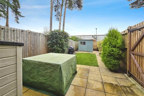 2 bedroom end of terrace house for sale, Coombe Pine, Berkshire RG12