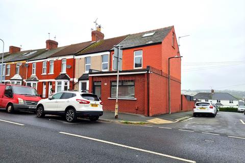 3 bedroom end of terrace house for sale, Barry Road, Barry, The Vale Of Glamorgan. CF62 9BE