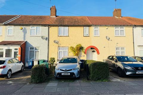 3 bedroom terraced house for sale, Dryfield Road, Edgware