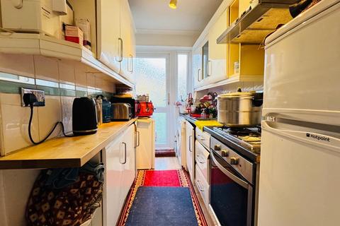 3 bedroom terraced house for sale, Dryfield Road, Edgware