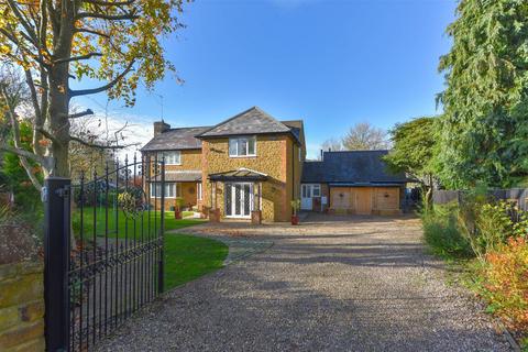 3 bedroom detached house for sale, Broughton Road, Old, Northampton