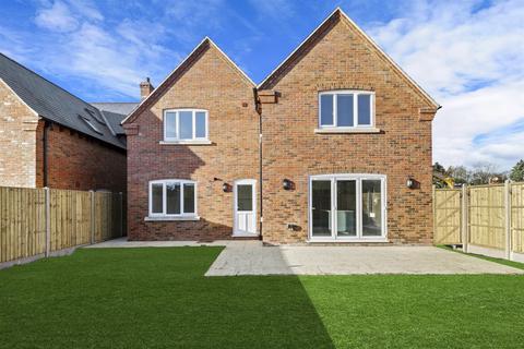 4 bedroom detached house for sale, Long Street, Hanslope, Milton Keynes