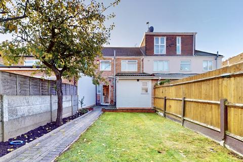 3 bedroom terraced house for sale, Hicks Avenue, Greenford, UB6