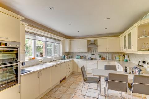 4 bedroom detached house for sale, Hither Green Lane, Bordesley, Redditch, Worcestershire, B98