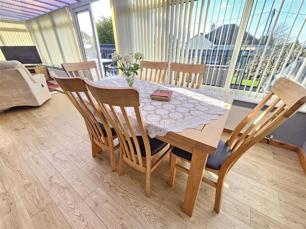 Conservatory Dining Area.jpg