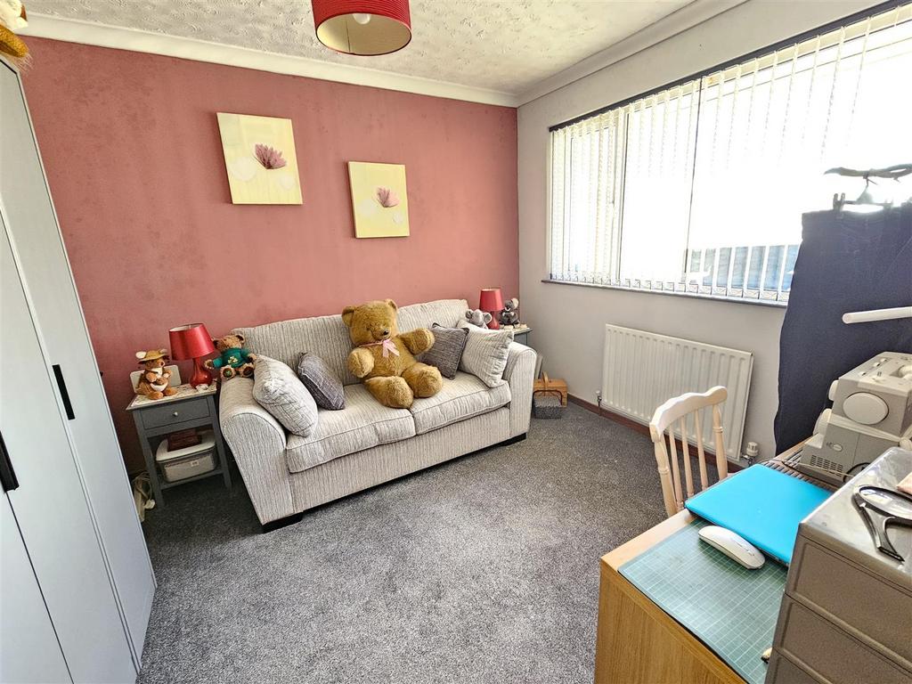 Bedroom 2.jpg