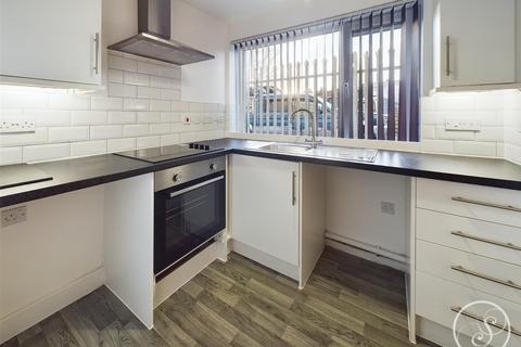 1 bedroom flat to rent, Victoria Road, Bradford