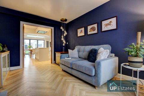 12 Manns Close, Ryton On Dunsmore, Coventry, CV8 3FP
