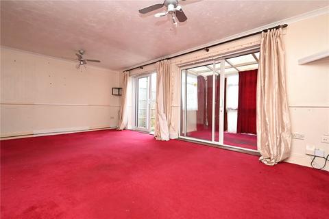 3 bedroom house for sale, Falkland Road, Basingstoke, Hampshire, RG24