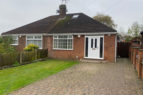 2 bedroom semi-detached bungalow for sale, 46 Teasdale Close, Chadderton