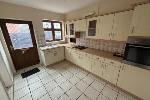 5 bedroom bungalow to rent, Station Road, Old leake