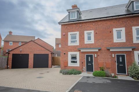 4 bedroom semi-detached house for sale, Crocus Road, Lyde Green, Bristol, BS16 7NZ