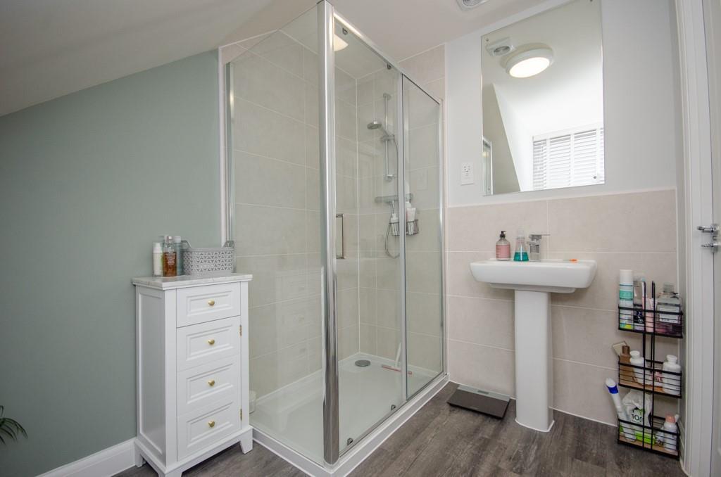 Ensuite.jpg
