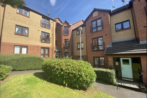 2 bedroom flat to rent, Knightswood Court, Glasgow, Glasgow City, G13