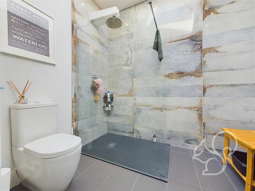 Annexe Shower Room