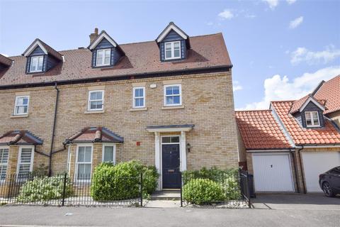 4 bedroom semi-detached house to rent, Station Gate, Burwell CB25