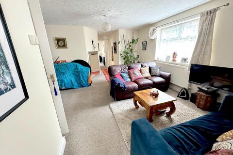 2 bedroom flat to rent, The Basket Works Wells Road